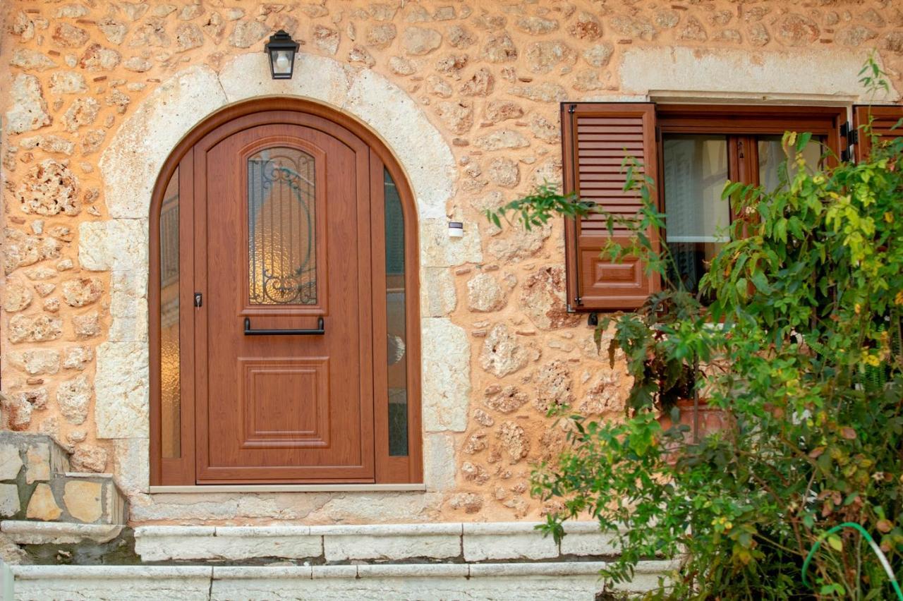 George'S Home Василики Екстериор снимка